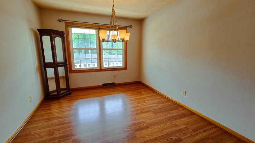 12140 Paisley, LOVES PARK, Illinois 61111, 3 Bedrooms Bedrooms, ,2 BathroomsBathrooms,House,For Sale,Paisley,202604421