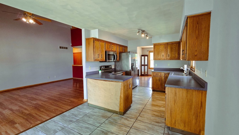 12140 Paisley, LOVES PARK, Illinois 61111, 3 Bedrooms Bedrooms, ,2 BathroomsBathrooms,House,For Sale,Paisley,202604421