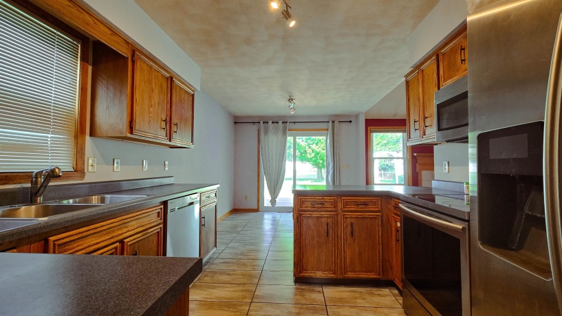 12140 Paisley, LOVES PARK, Illinois 61111, 3 Bedrooms Bedrooms, ,2 BathroomsBathrooms,House,For Sale,Paisley,202604421