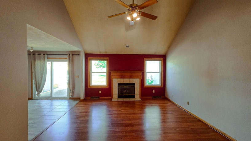 12140 Paisley, LOVES PARK, Illinois 61111, 3 Bedrooms Bedrooms, ,2 BathroomsBathrooms,House,For Sale,Paisley,202604421
