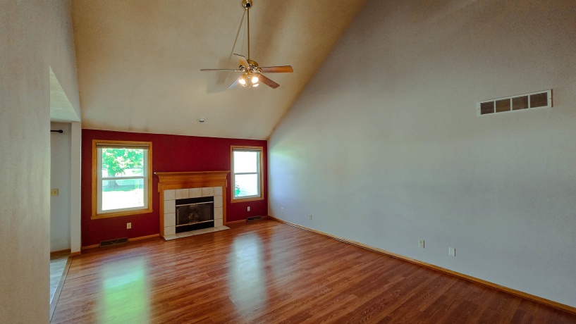 12140 Paisley, LOVES PARK, Illinois 61111, 3 Bedrooms Bedrooms, ,2 BathroomsBathrooms,House,For Sale,Paisley,202604421