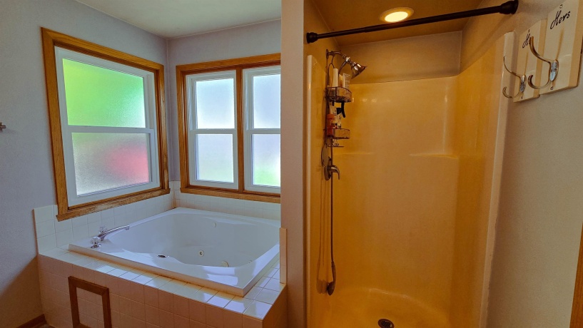 12140 Paisley, LOVES PARK, Illinois 61111, 3 Bedrooms Bedrooms, ,2 BathroomsBathrooms,House,For Sale,Paisley,202604421