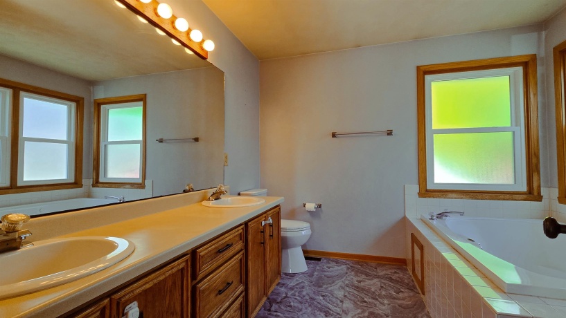 12140 Paisley, LOVES PARK, Illinois 61111, 3 Bedrooms Bedrooms, ,2 BathroomsBathrooms,House,For Sale,Paisley,202604421