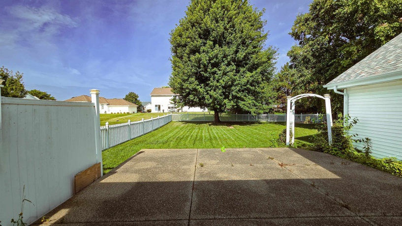 12140 Paisley, LOVES PARK, Illinois 61111, 3 Bedrooms Bedrooms, ,2 BathroomsBathrooms,House,For Sale,Paisley,202604421