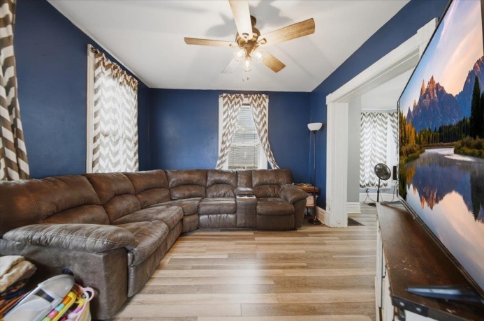 319 Hennepin, DIXON, Illinois 61021, 3 Bedrooms Bedrooms, ,1 BathroomBathrooms,House,For Sale,Hennepin,202604798