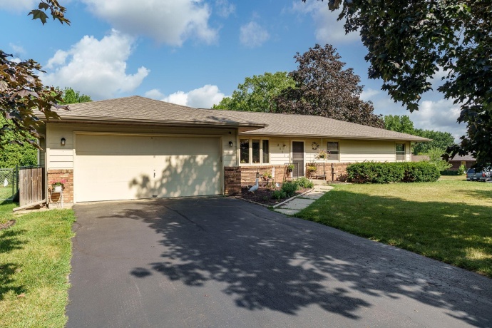 3641 Casandra, ROCKFORD, Illinois 61114, 3 Bedrooms Bedrooms, ,2 BathroomsBathrooms,House,For Sale,Casandra,202604799