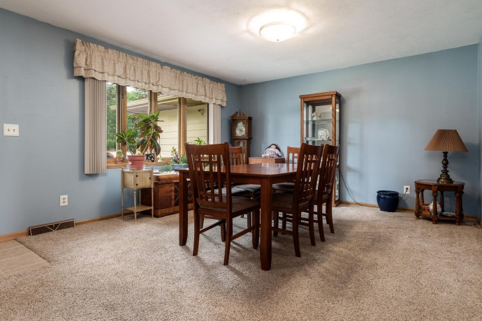 3641 Casandra, ROCKFORD, Illinois 61114, 3 Bedrooms Bedrooms, ,2 BathroomsBathrooms,House,For Sale,Casandra,202604799