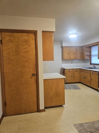 526 Barnum, ROCKFORD, Illinois 61109, 3 Bedrooms Bedrooms, ,1 BathroomBathrooms,House,For Sale,Barnum,202604801