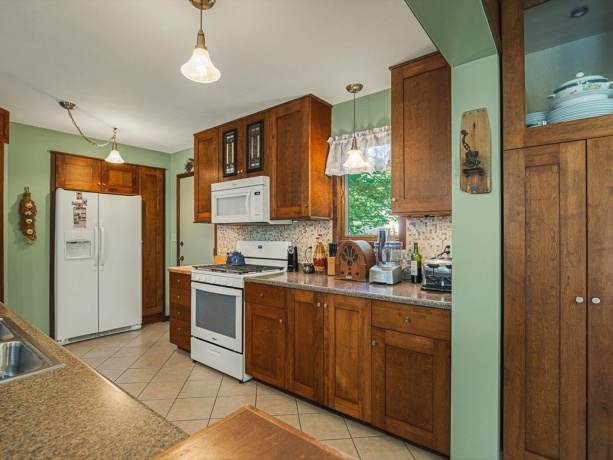 635 Hickory, LAKE SUMMERSET, Illinois 61019, 4 Bedrooms Bedrooms, ,2 BathroomsBathrooms,House,For Sale,Hickory,202604223