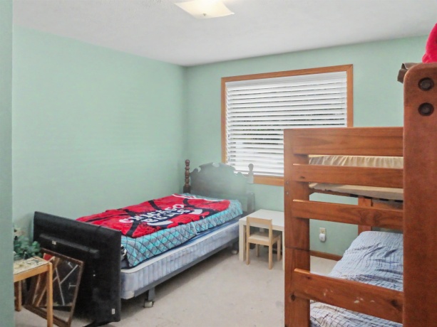 100 Candlewick, POPLAR GROVE, Illinois 61065, 3 Bedrooms Bedrooms, ,2 BathroomsBathrooms,House,For Sale,Candlewick,202604804