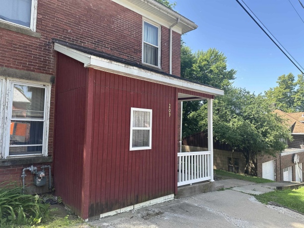 209 Quincy, SAVANNA, Illinois 61074, 3 Bedrooms Bedrooms, ,1 BathroomBathrooms,House,For Sale,Quincy,202603982
