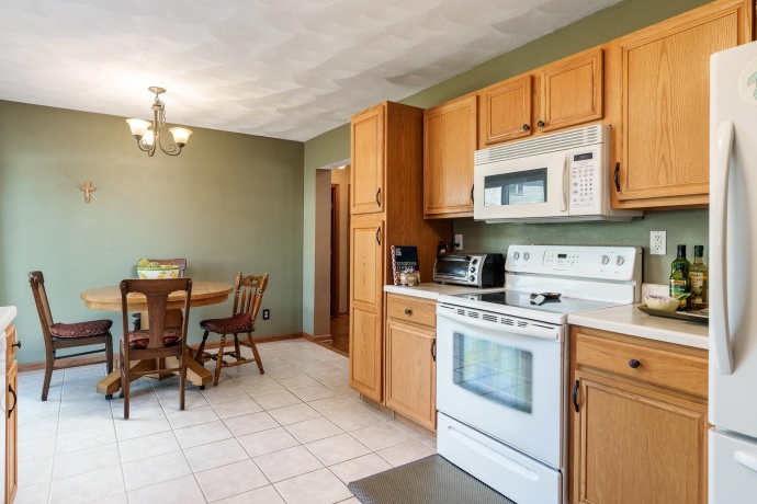 15556 Rockdale, SOUTH BELOIT, Illinois 61080, 3 Bedrooms Bedrooms, ,2 BathroomsBathrooms,House,For Sale,Rockdale,202604807