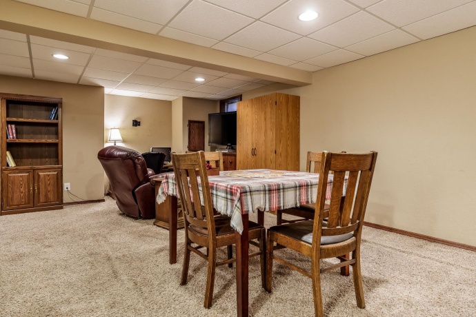 15556 Rockdale, SOUTH BELOIT, Illinois 61080, 3 Bedrooms Bedrooms, ,2 BathroomsBathrooms,House,For Sale,Rockdale,202604807