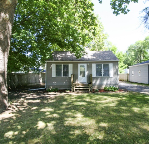 220 SHORELAND, MACHESNEY PARK, Illinois 61115, 2 Bedrooms Bedrooms, ,1 BathroomBathrooms,House,For Sale,SHORELAND,202604810