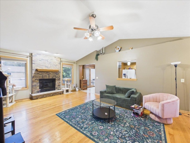 2819 Mary, BELVIDERE, Illinois 61008, 3 Bedrooms Bedrooms, ,2 BathroomsBathrooms,House,For Sale,Mary,202604811