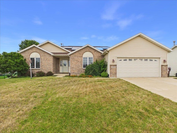 2819 Mary, BELVIDERE, Illinois 61008, 3 Bedrooms Bedrooms, ,2 BathroomsBathrooms,House,For Sale,Mary,202604811