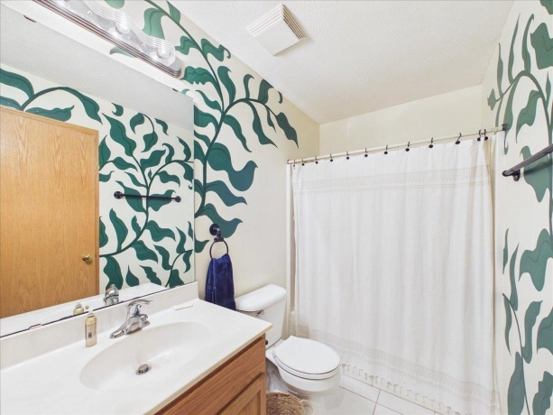 2819 Mary, BELVIDERE, Illinois 61008, 3 Bedrooms Bedrooms, ,2 BathroomsBathrooms,House,For Sale,Mary,202604811