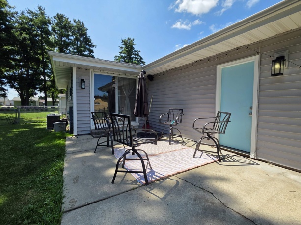 1431 Chatham, JANESVILLE, Wisconsin 53546, 3 Bedrooms Bedrooms, ,1 BathroomBathrooms,House,For Sale,Chatham,202604812