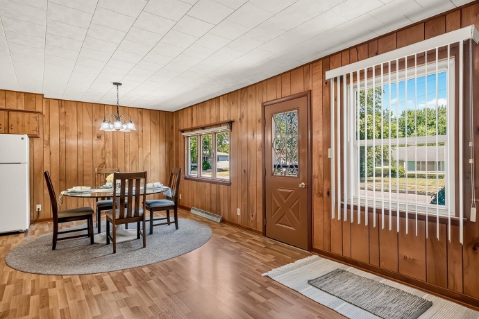 128 WARREN, ROCKFORD, Illinois 61107, 2 Bedrooms Bedrooms, ,1 BathroomBathrooms,House,For Sale,WARREN,202604813