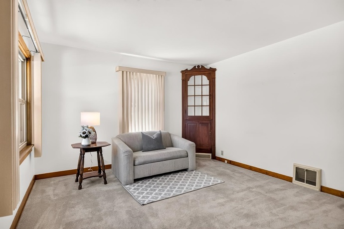 128 WARREN, ROCKFORD, Illinois 61107, 2 Bedrooms Bedrooms, ,1 BathroomBathrooms,House,For Sale,WARREN,202604813