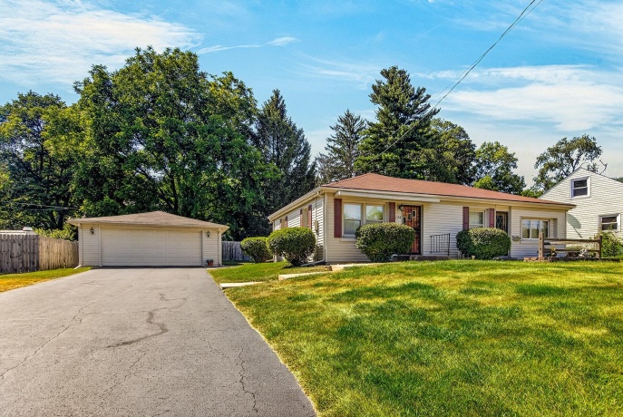 128 WARREN, ROCKFORD, Illinois 61107, 2 Bedrooms Bedrooms, ,1 BathroomBathrooms,House,For Sale,WARREN,202604813