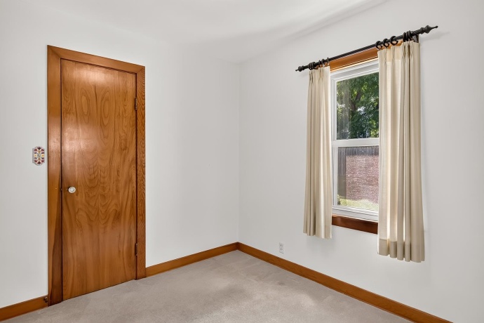 128 WARREN, ROCKFORD, Illinois 61107, 2 Bedrooms Bedrooms, ,1 BathroomBathrooms,House,For Sale,WARREN,202604813