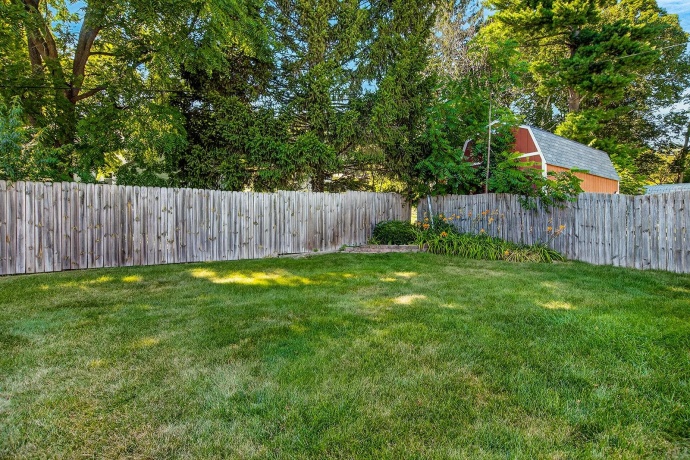 128 WARREN, ROCKFORD, Illinois 61107, 2 Bedrooms Bedrooms, ,1 BathroomBathrooms,House,For Sale,WARREN,202604813