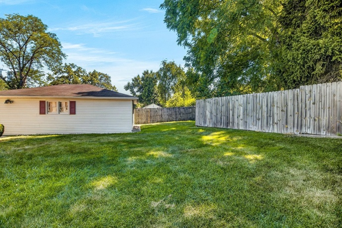 128 WARREN, ROCKFORD, Illinois 61107, 2 Bedrooms Bedrooms, ,1 BathroomBathrooms,House,For Sale,WARREN,202604813