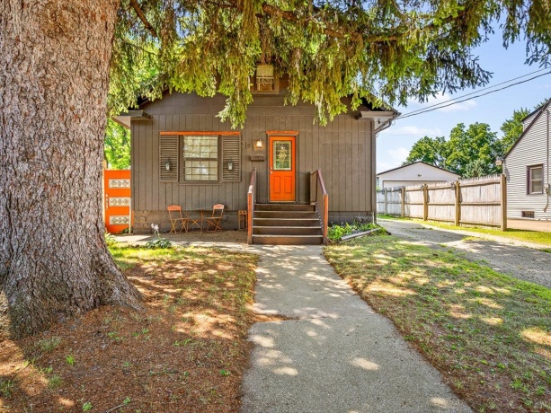 301 Grand, LOVES PARK, Illinois 61111, 2 Bedrooms Bedrooms, ,1 BathroomBathrooms,House,For Sale,Grand,202604301