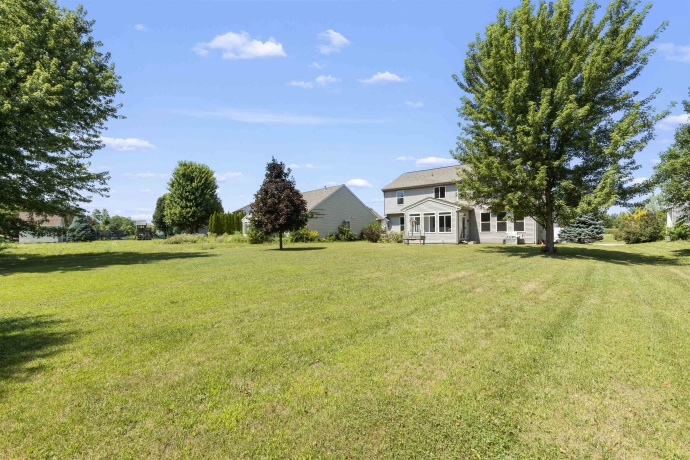 5474 WATERS BEND, BELVIDERE, Illinois 61008, 4 Bedrooms Bedrooms, ,2 BathroomsBathrooms,House,For Sale,WATERS BEND,202604820
