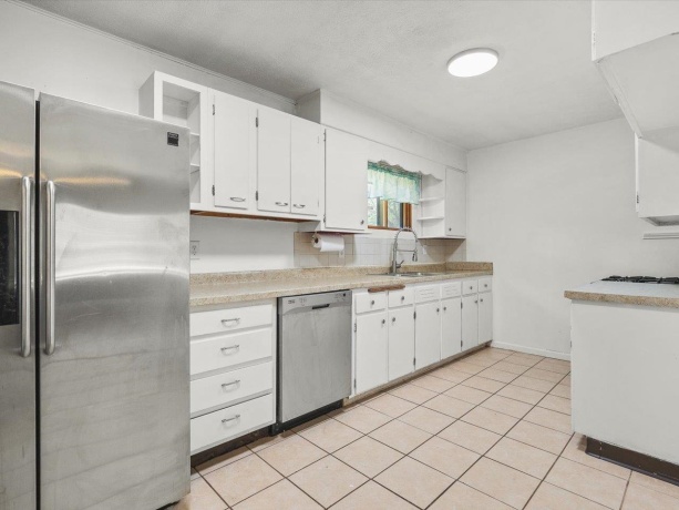 401 Belting, MACHESNEY PARK, Illinois 61115, 4 Bedrooms Bedrooms, ,1 BathroomBathrooms,House,For Sale,Belting,202604821