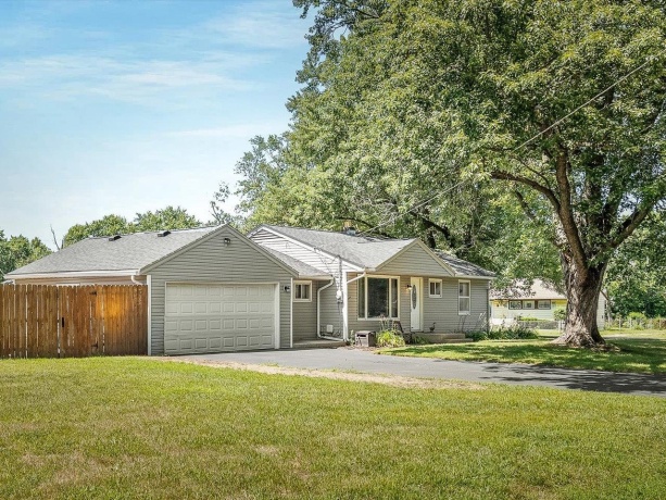 401 Belting, MACHESNEY PARK, Illinois 61115, 4 Bedrooms Bedrooms, ,1 BathroomBathrooms,House,For Sale,Belting,202604821