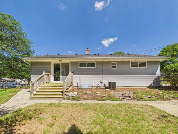 103 Skylark, ROCKFORD, Illinois 61107, 3 Bedrooms Bedrooms, ,1 BathroomBathrooms,House,For Sale,Skylark,202604823