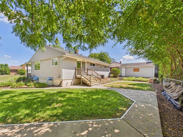 103 Skylark, ROCKFORD, Illinois 61107, 3 Bedrooms Bedrooms, ,1 BathroomBathrooms,House,For Sale,Skylark,202604823