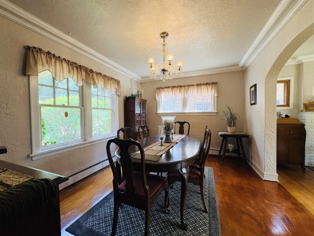 901 Parkview, ROCKFORD, Illinois 61107, 4 Bedrooms Bedrooms, ,1 BathroomBathrooms,House,For Sale,Parkview,202604825