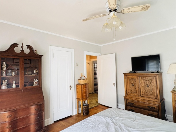 901 Parkview, ROCKFORD, Illinois 61107, 4 Bedrooms Bedrooms, ,1 BathroomBathrooms,House,For Sale,Parkview,202604825