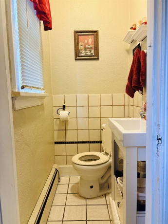 901 Parkview, ROCKFORD, Illinois 61107, 4 Bedrooms Bedrooms, ,1 BathroomBathrooms,House,For Sale,Parkview,202604825