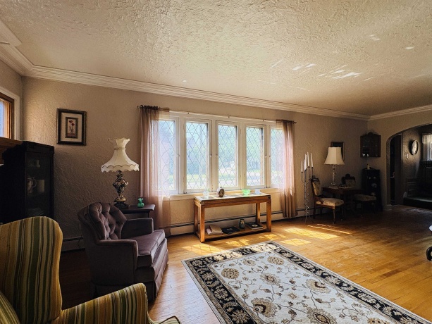 901 Parkview, ROCKFORD, Illinois 61107, 4 Bedrooms Bedrooms, ,1 BathroomBathrooms,House,For Sale,Parkview,202604825