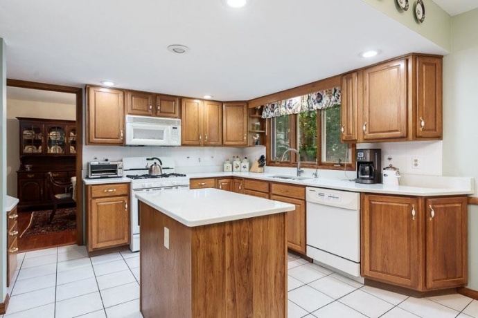 3342 Montlake, ROCKFORD, Illinois 61114, 4 Bedrooms Bedrooms, ,2 BathroomsBathrooms,House,For Sale,Montlake,202604826