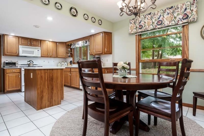 3342 Montlake, ROCKFORD, Illinois 61114, 4 Bedrooms Bedrooms, ,2 BathroomsBathrooms,House,For Sale,Montlake,202604826
