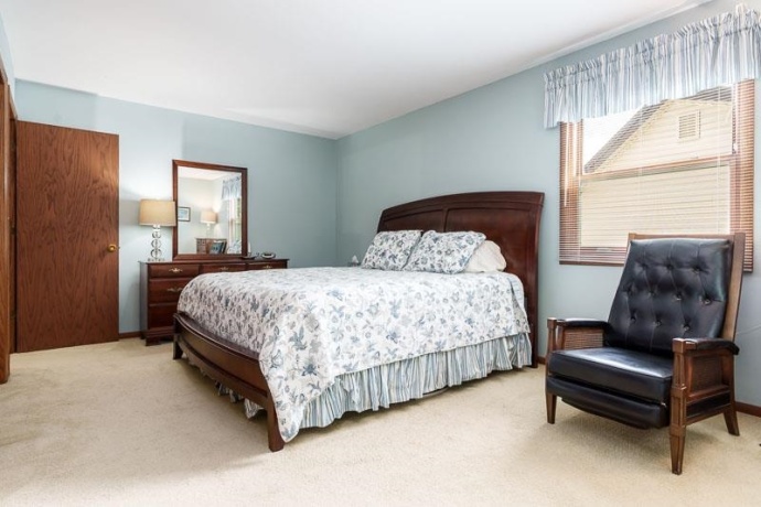3342 Montlake, ROCKFORD, Illinois 61114, 4 Bedrooms Bedrooms, ,2 BathroomsBathrooms,House,For Sale,Montlake,202604826