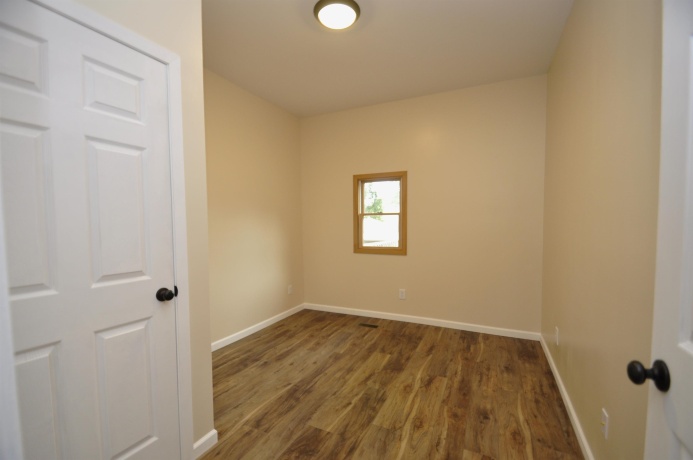 307 LaRue, Streator, Illinois 61364, 2 Bedrooms Bedrooms, ,1 BathroomBathrooms,House,For Sale,LaRue,202603364