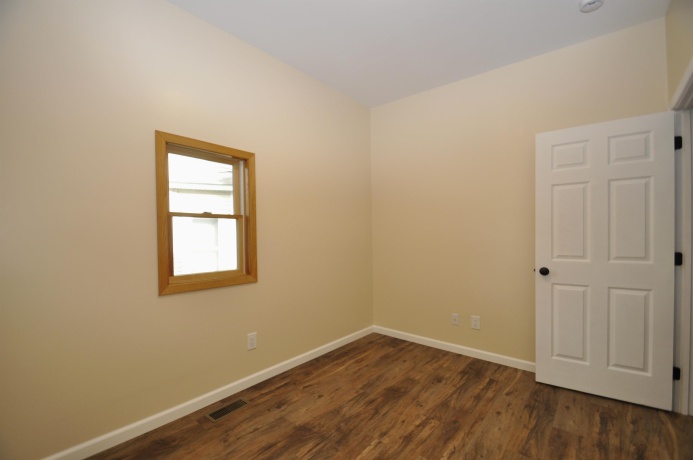 307 LaRue, Streator, Illinois 61364, 2 Bedrooms Bedrooms, ,1 BathroomBathrooms,House,For Sale,LaRue,202603364