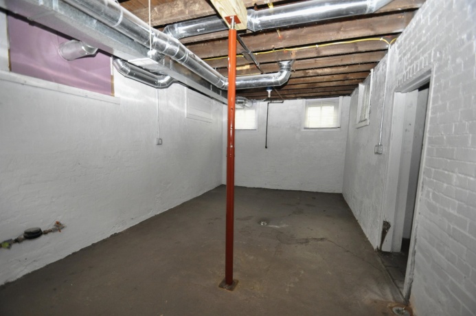 307 LaRue, Streator, Illinois 61364, 2 Bedrooms Bedrooms, ,1 BathroomBathrooms,House,For Sale,LaRue,202603364