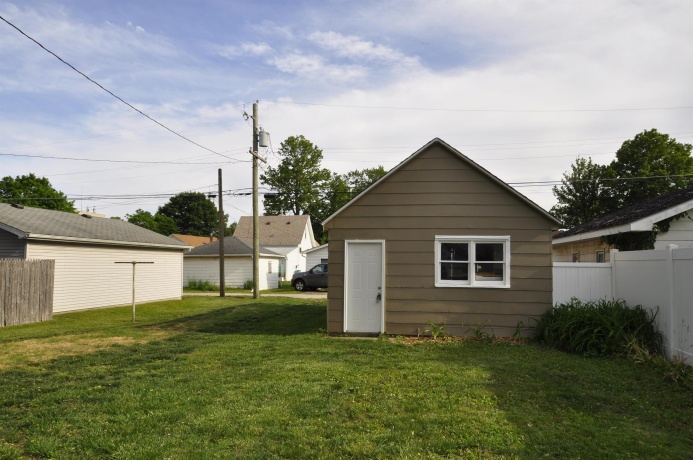 307 LaRue, Streator, Illinois 61364, 2 Bedrooms Bedrooms, ,1 BathroomBathrooms,House,For Sale,LaRue,202603364