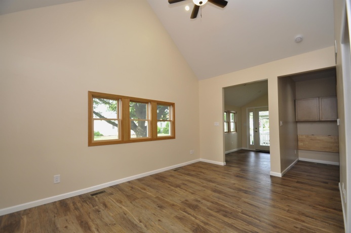 307 LaRue, Streator, Illinois 61364, 2 Bedrooms Bedrooms, ,1 BathroomBathrooms,House,For Sale,LaRue,202603364