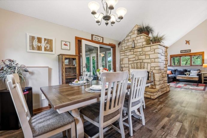 7 Harvest, GALENA, Illinois 61036, 3 Bedrooms Bedrooms, ,2 BathroomsBathrooms,House,For Sale,Harvest,202604827