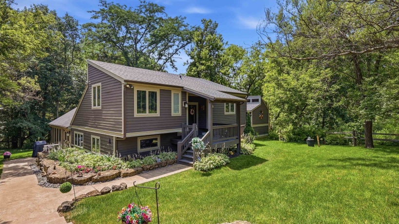 7 Harvest, GALENA, Illinois 61036, 3 Bedrooms Bedrooms, ,2 BathroomsBathrooms,House,For Sale,Harvest,202604827