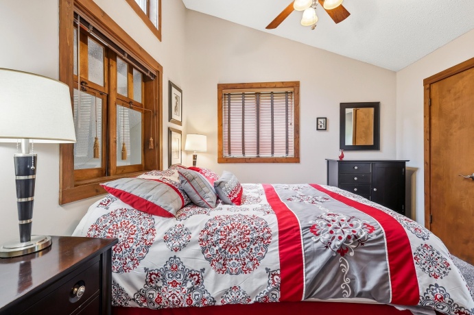 7 Harvest, GALENA, Illinois 61036, 3 Bedrooms Bedrooms, ,2 BathroomsBathrooms,House,For Sale,Harvest,202604827