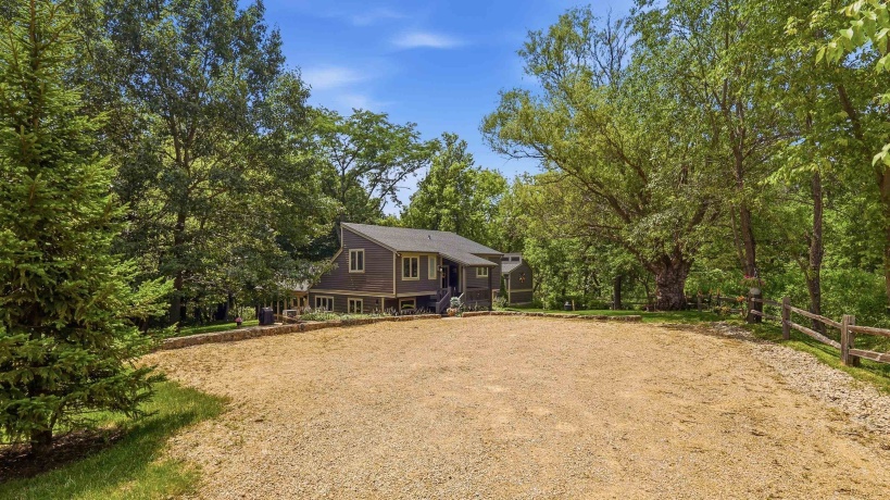 7 Harvest, GALENA, Illinois 61036, 3 Bedrooms Bedrooms, ,2 BathroomsBathrooms,House,For Sale,Harvest,202604827